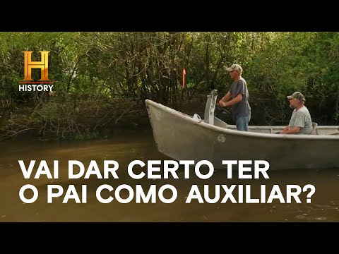 Leia mais sobre o artigo Vai dar certo ter o pai como auxiliar? | MERGULHADOS NO PÂNTANO | HISTORY